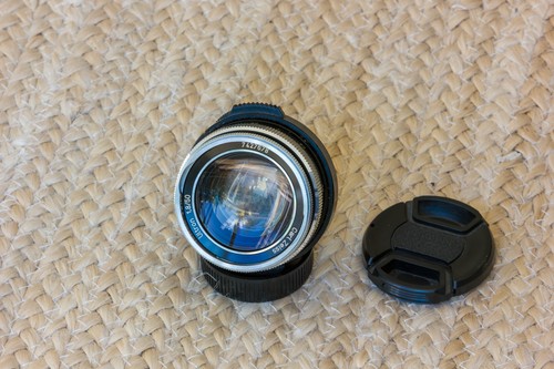 Carl zeiss ultron 1 8 - carl, mm